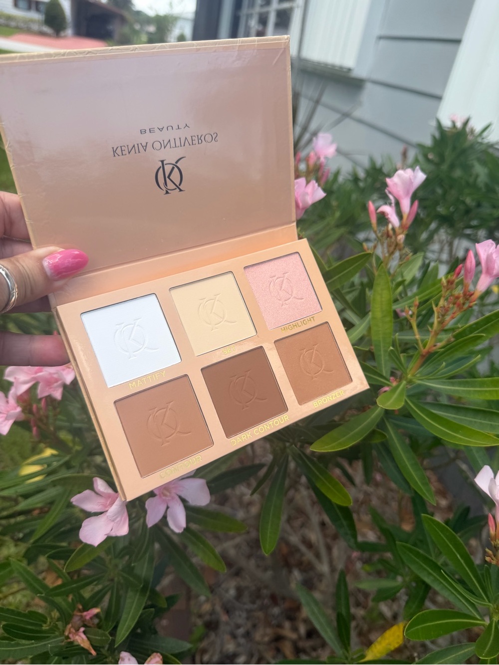 KENIA ONTIVEROS Beauty Face Sculpting Palette — Highlight, Set, Contour, Bronzer - Picture 7 of 9